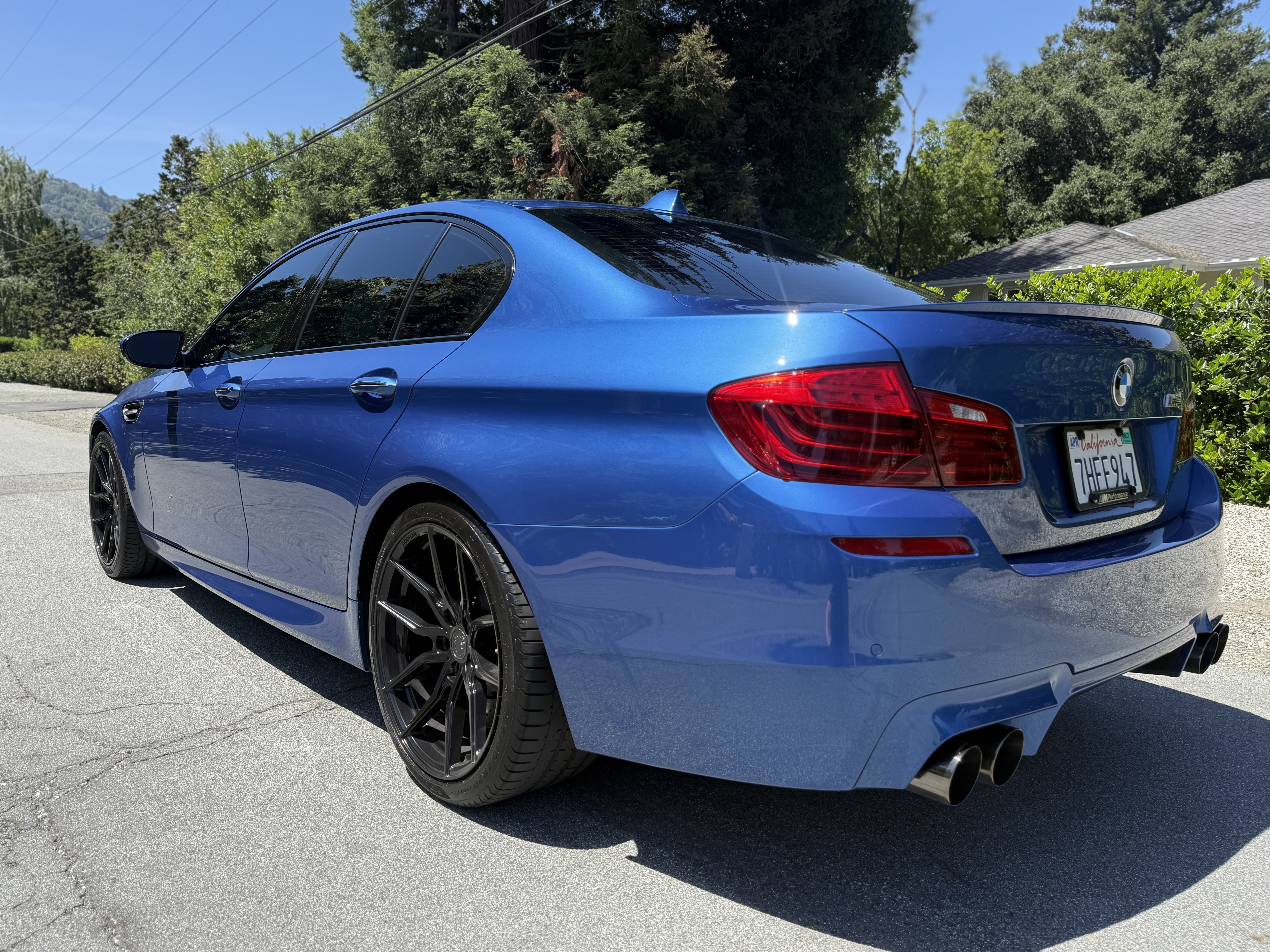Used 2014 BMW M5 RWD image 4