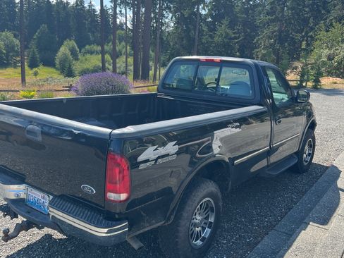 Used 1998 Ford F150 4x4 Regular Cab image 1
