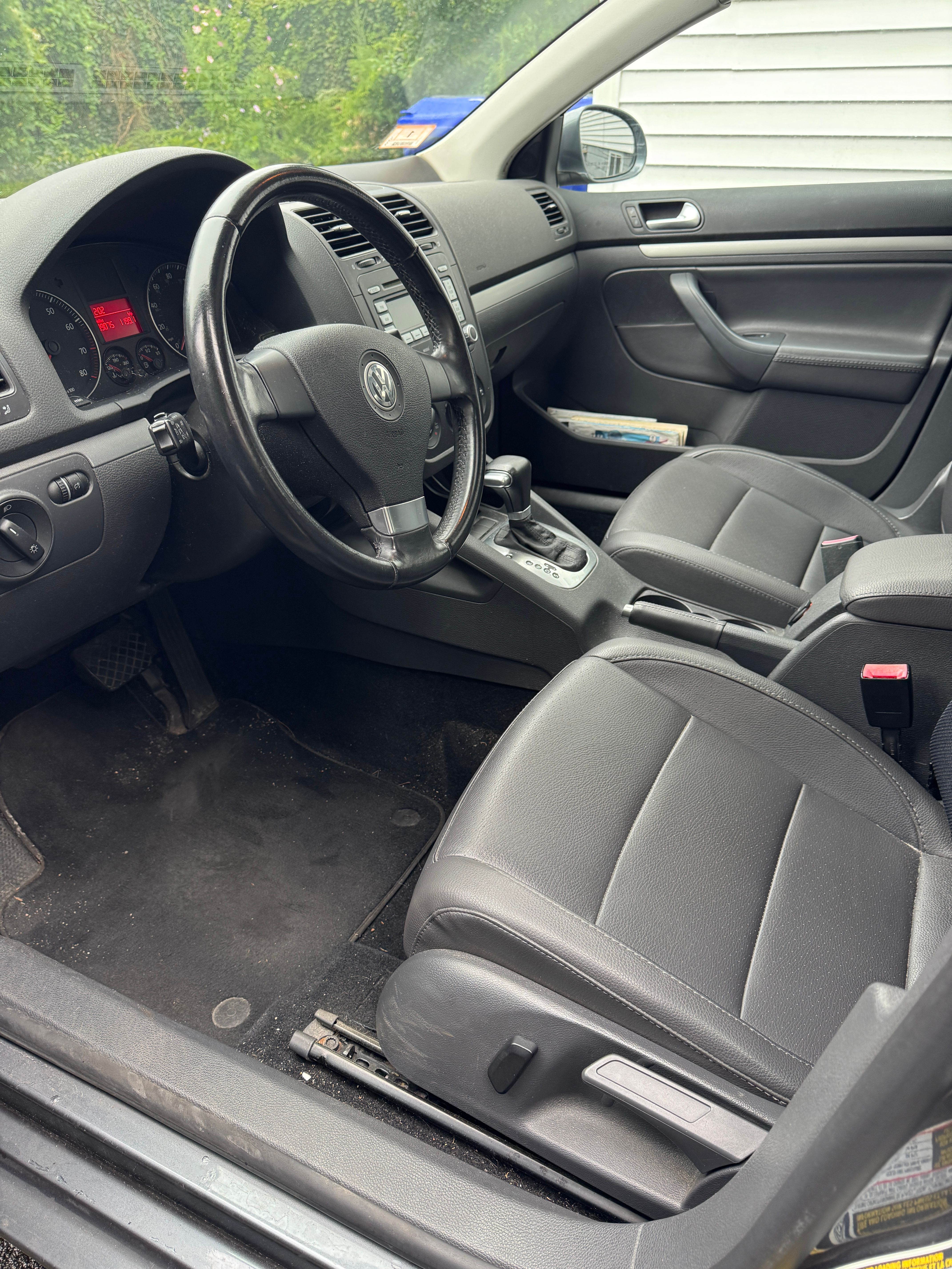 Used 2008 Volkswagen Jetta SE FWD image 5