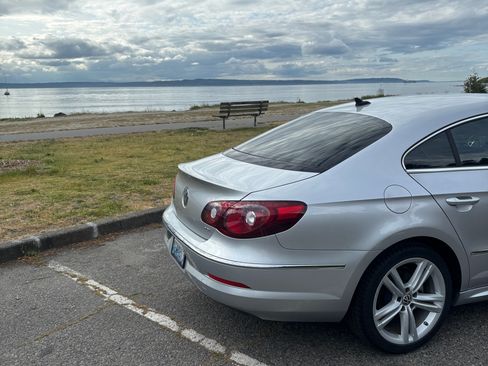 Used 2012 Volkswagen CC R-Line FWD image 24
