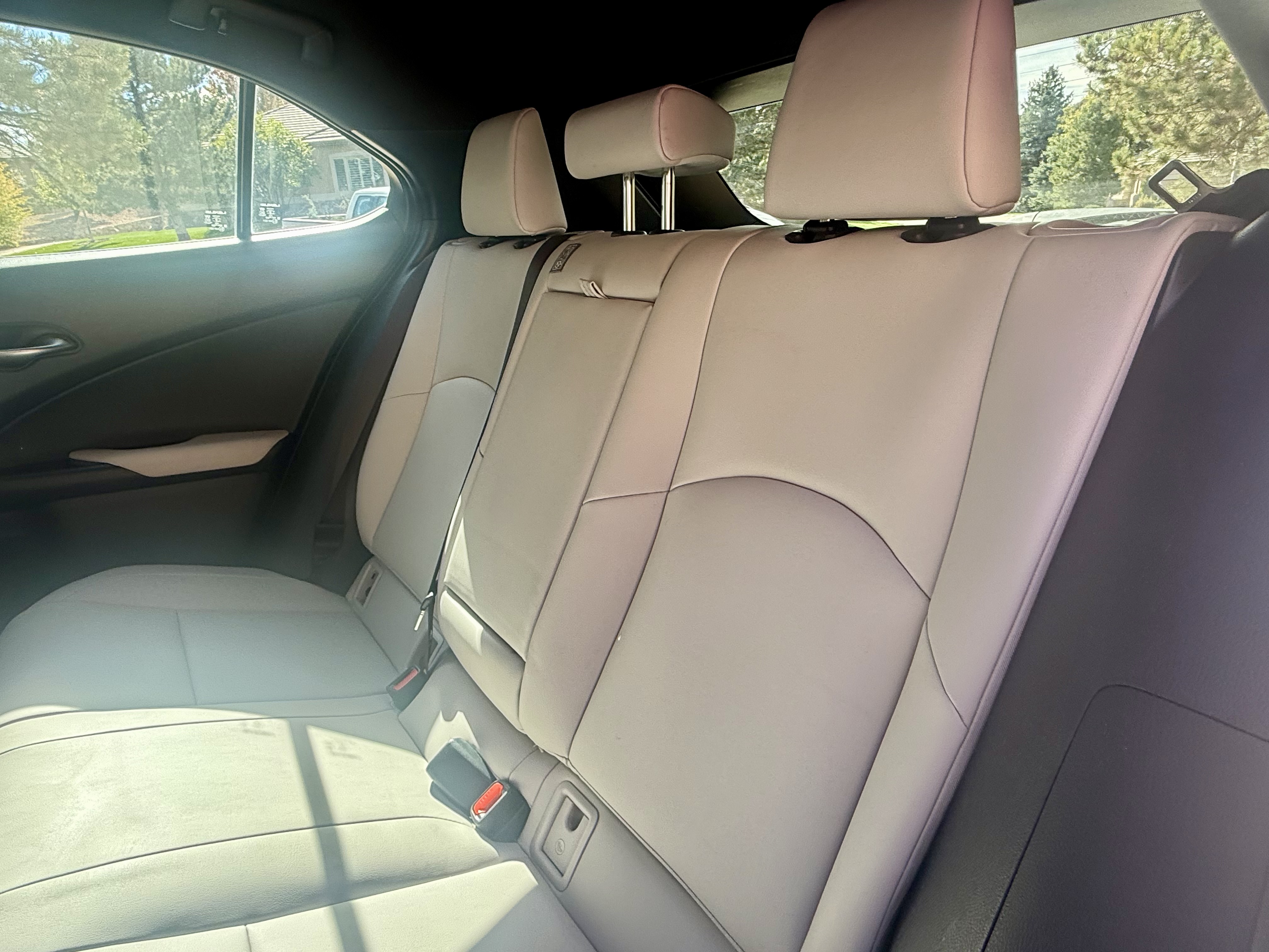 Used 2022 Lexus UX 250h w/ Premium Package AWD/4WD image 14
