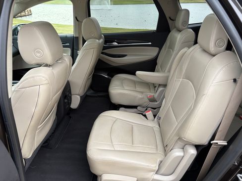 Used 2018 Buick Enclave Premium w/ Experience Buick Package image 10