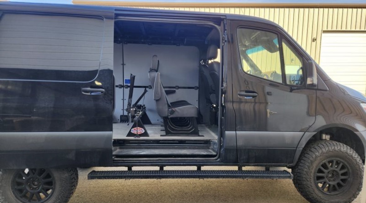 Used 2020 Mercedes-Benz Sprinter 2500 image 8
