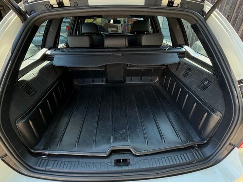 Used 2010 BMW 535i xDrive Wagon AWD/4WD image 12