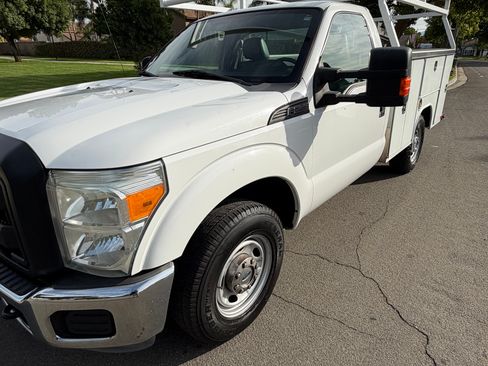 Used 2014 Ford F250 XL w/ Power Equipment Group image 12