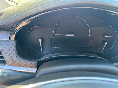 Used 2019 Cadillac XTS Luxury image 19