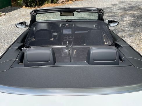 Used 2015 Volkswagen Eos Final Edition image 23