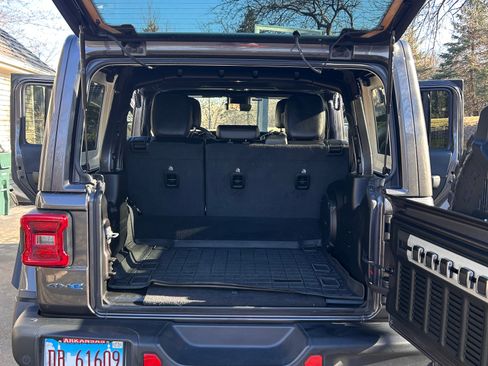 Used 2021 Jeep Wrangler Unlimited Rubicon 4xe w/ Steel Bumper Group image 23