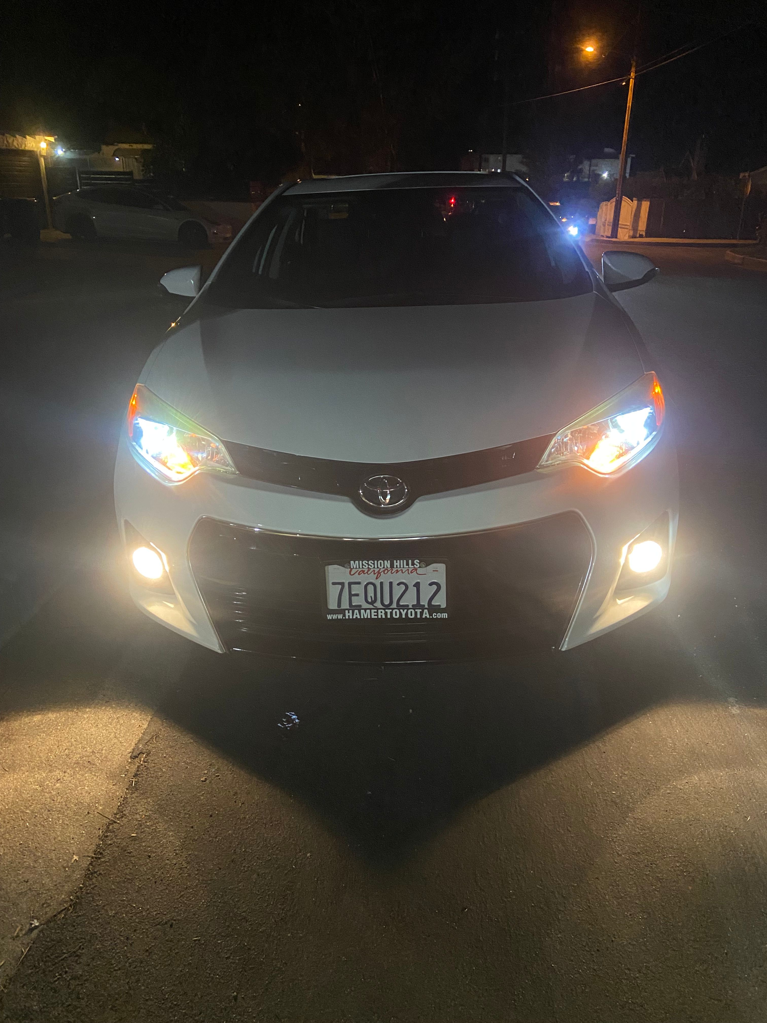 Used 2014 Toyota Corolla S Premium w/ Driver Convenience Package FWD image 16