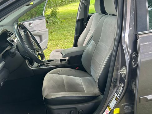 Used 2015 Toyota Camry XSE w/ Advanced Technology Package FWD image 6