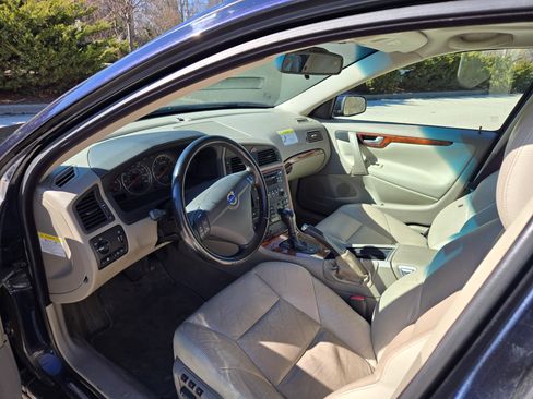 Used 2005 Volvo S60 2.5T image 11