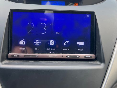 Used 2013 Hyundai Elantra GLS image 9