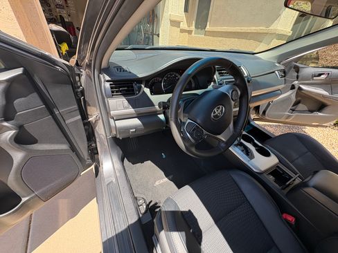 Used 2012 Toyota Camry SE FWD image 14