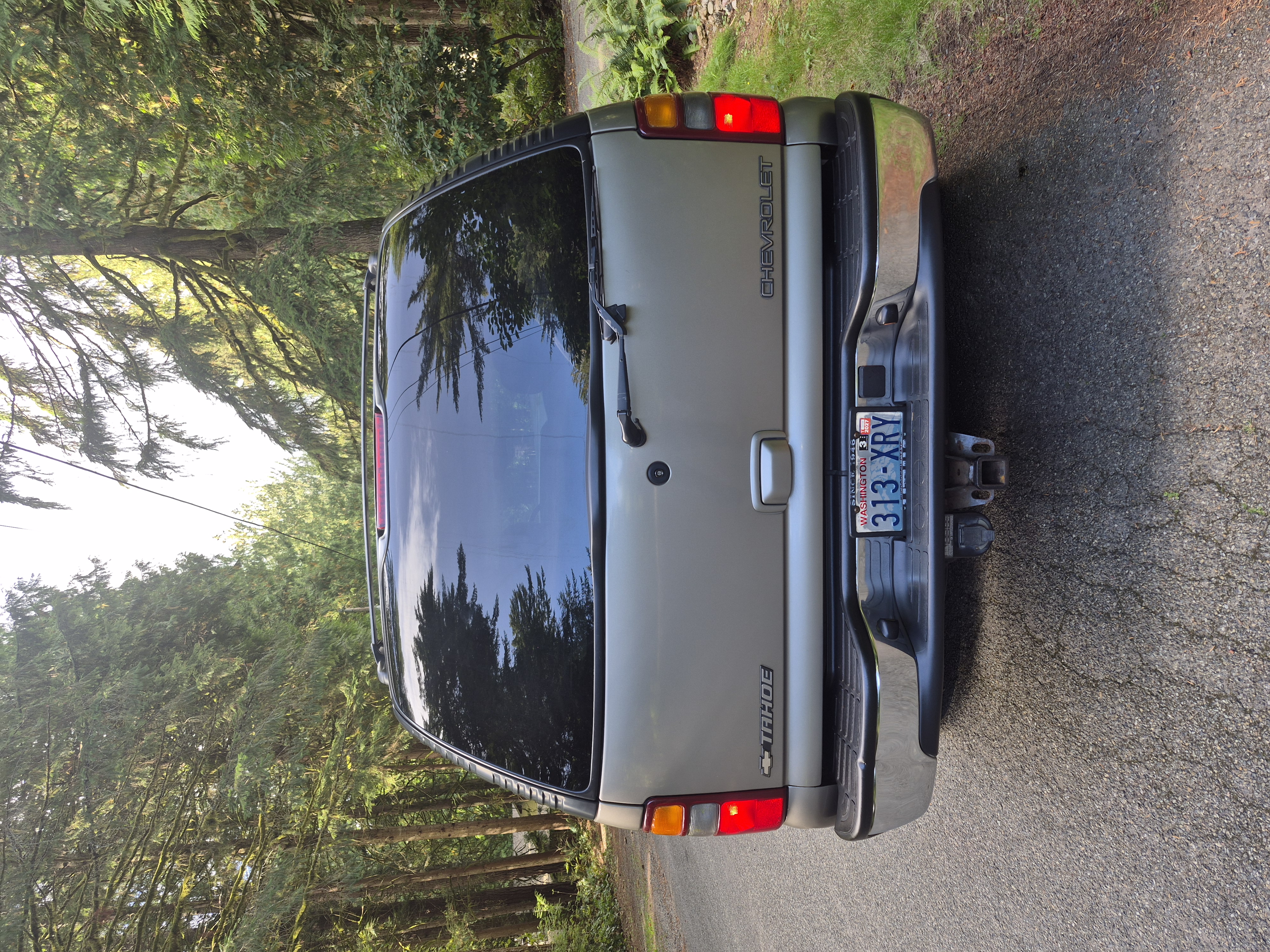 Used 2002 Chevrolet Tahoe LT AWD/4WD image 2