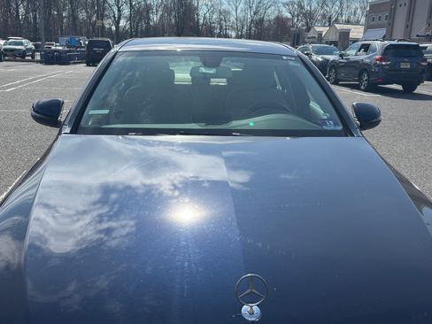 Used 2017 Mercedes-Benz C 300 4MATIC Sedan image 2