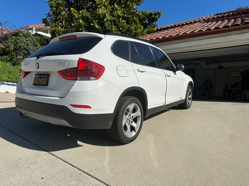 Used 2015 BMW X1 sDrive28i image 2