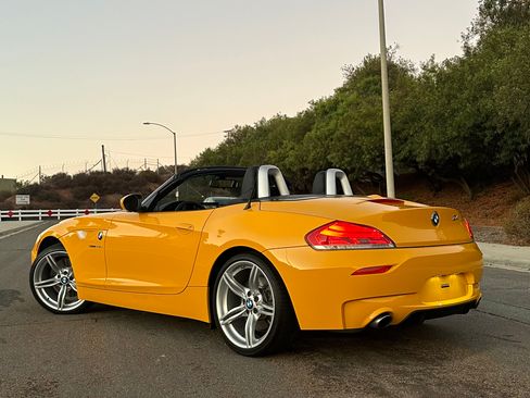 Used 2011 BMW Z4 sDrive35is RWD image 8
