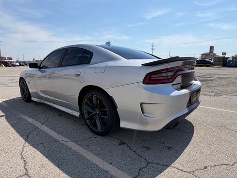 Used 2019 Dodge Charger Scat Pack image 11