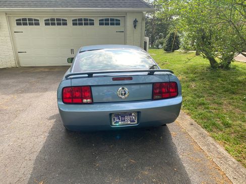 Used 2006 Ford Mustang Coupe image 5
