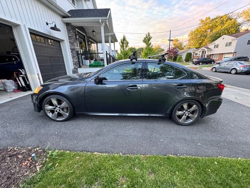 Used 2006 Lexus IS 350 RWD image 10