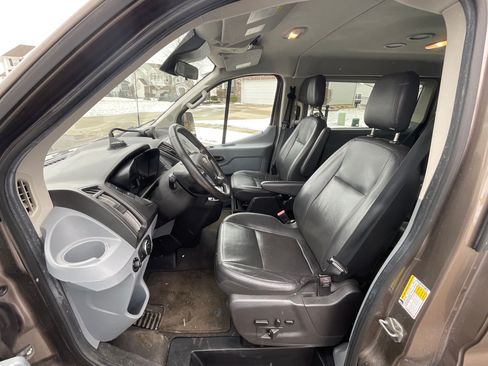 Used 2018 Ford Transit 150 XLT image 10