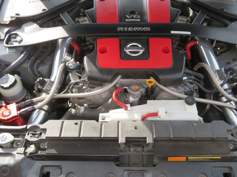 Used 2011 Nissan 370Z NISMO RWD image 12