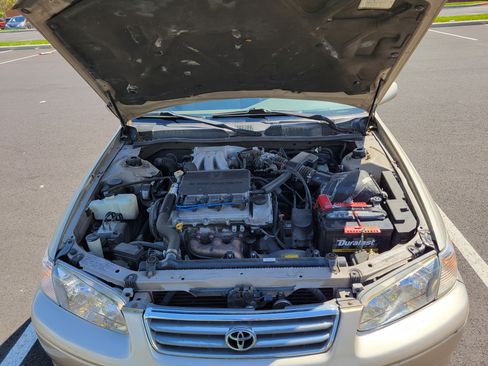 Used 2001 Toyota Camry LE image 17