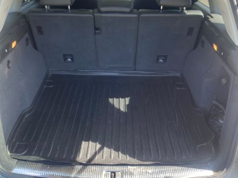 Used 2017 Audi Q5 2.0T Premium Plus w/ Technology Package image 6