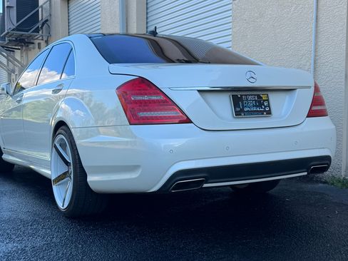Used 2013 Mercedes-Benz S 550 S 550 4MATIC Sedan 4D image 8