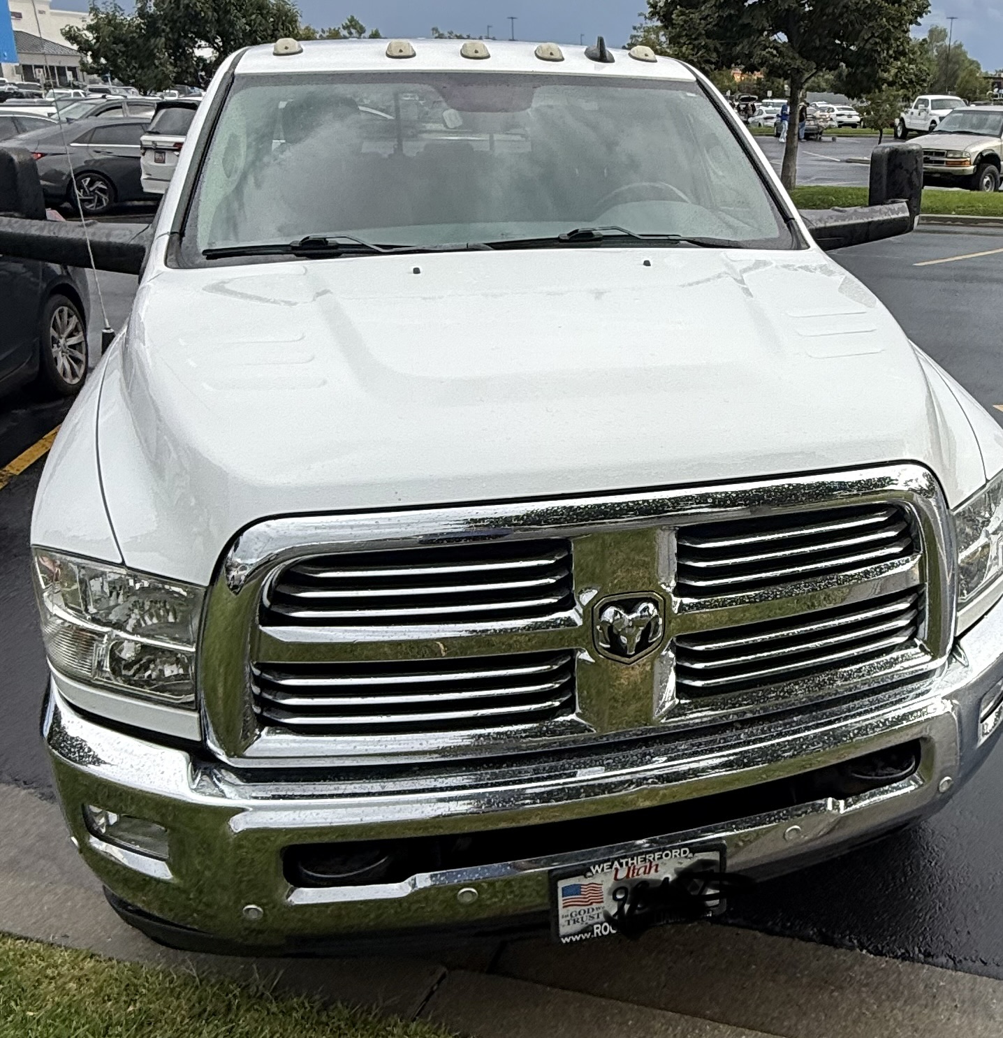 Used 2017 RAM 3500 Lone Star AWD/4WD image 2