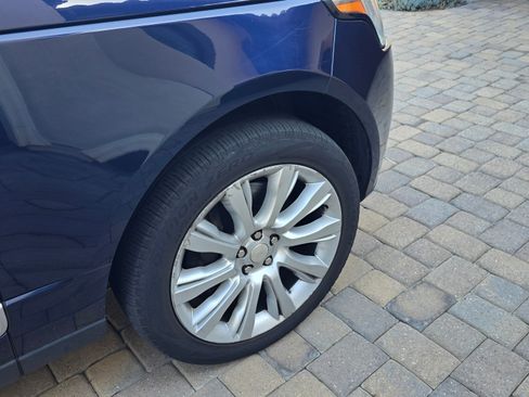 Used 2014 Land Rover Range Rover Supercharged image 23