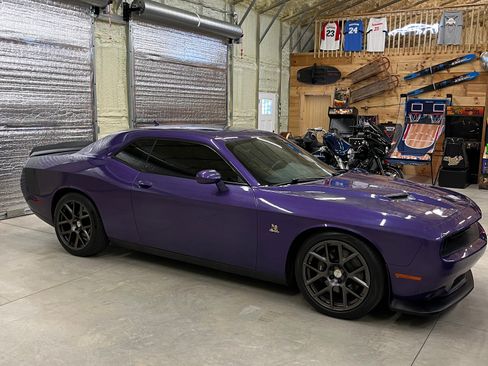 Used 2016 Dodge Challenger R/T Scat Pack w/ Leather Interior Group RWD image 1