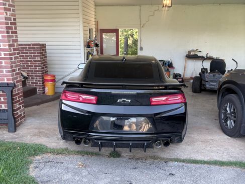 Used 2018 Chevrolet Camaro LT w/ RS Package RWD image 8