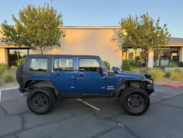 Used 2010 Jeep Wrangler Unlimited Sport AWD/4WD image 12