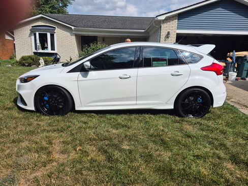 Used 2016 Ford Focus RS AWD/4WD image 16