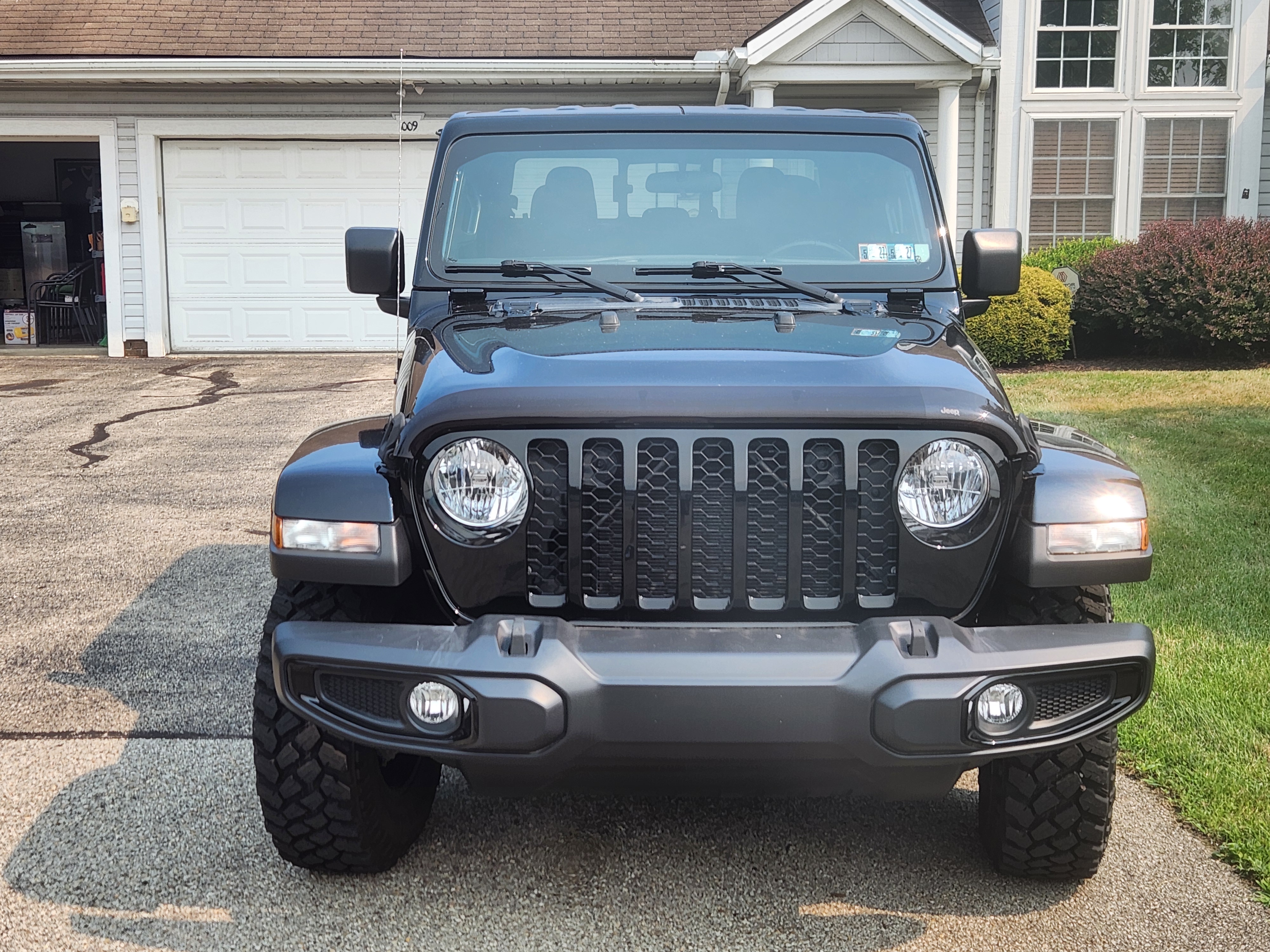 Used 2022 Jeep Gladiator Sport AWD/4WD image 6