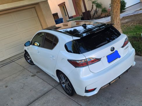 Used 2014 Lexus CT 200h image 2