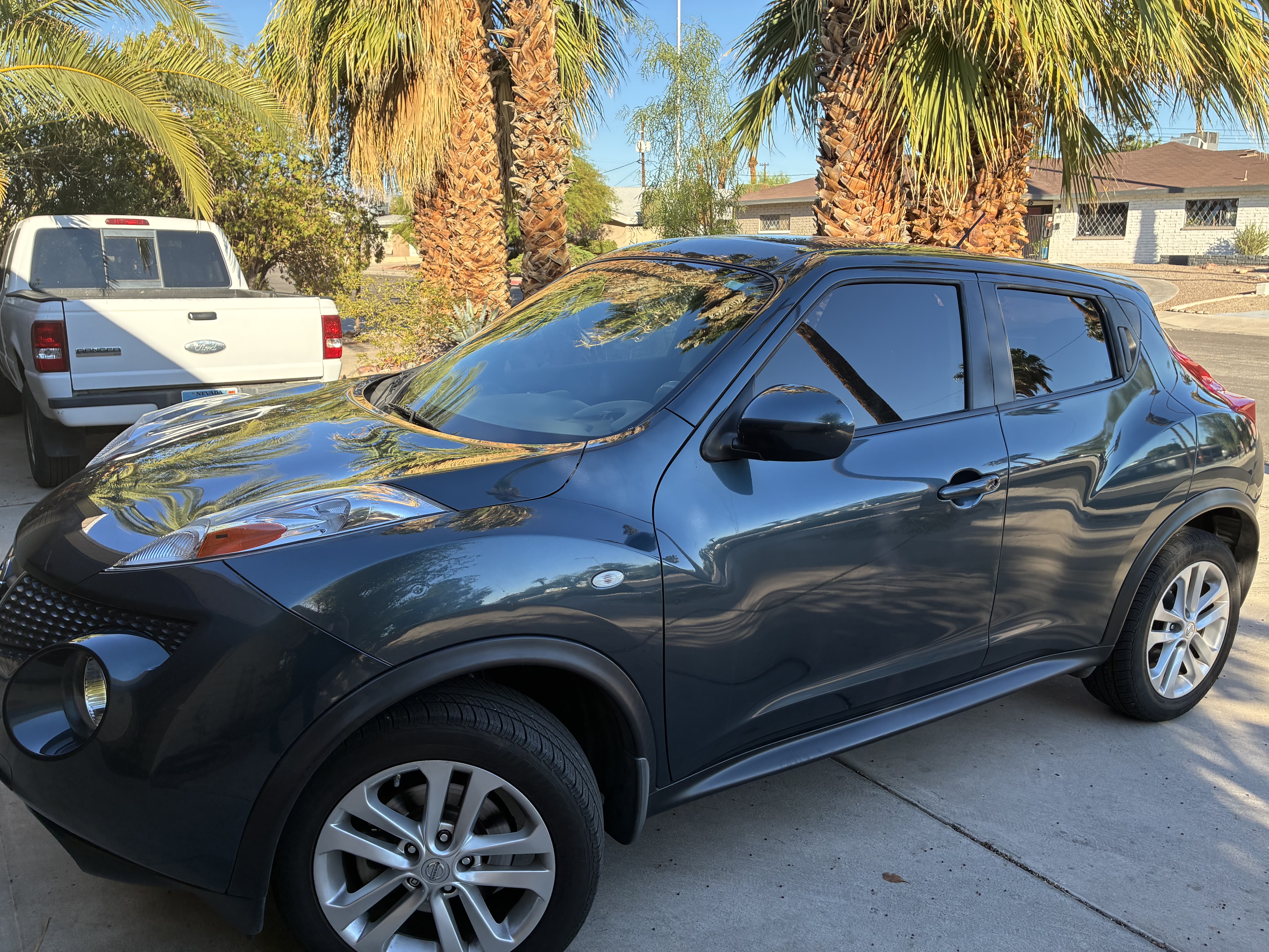 Used 2013 Nissan Juke S FWD image 9