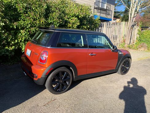 Used 2011 MINI Cooper S FWD image 4