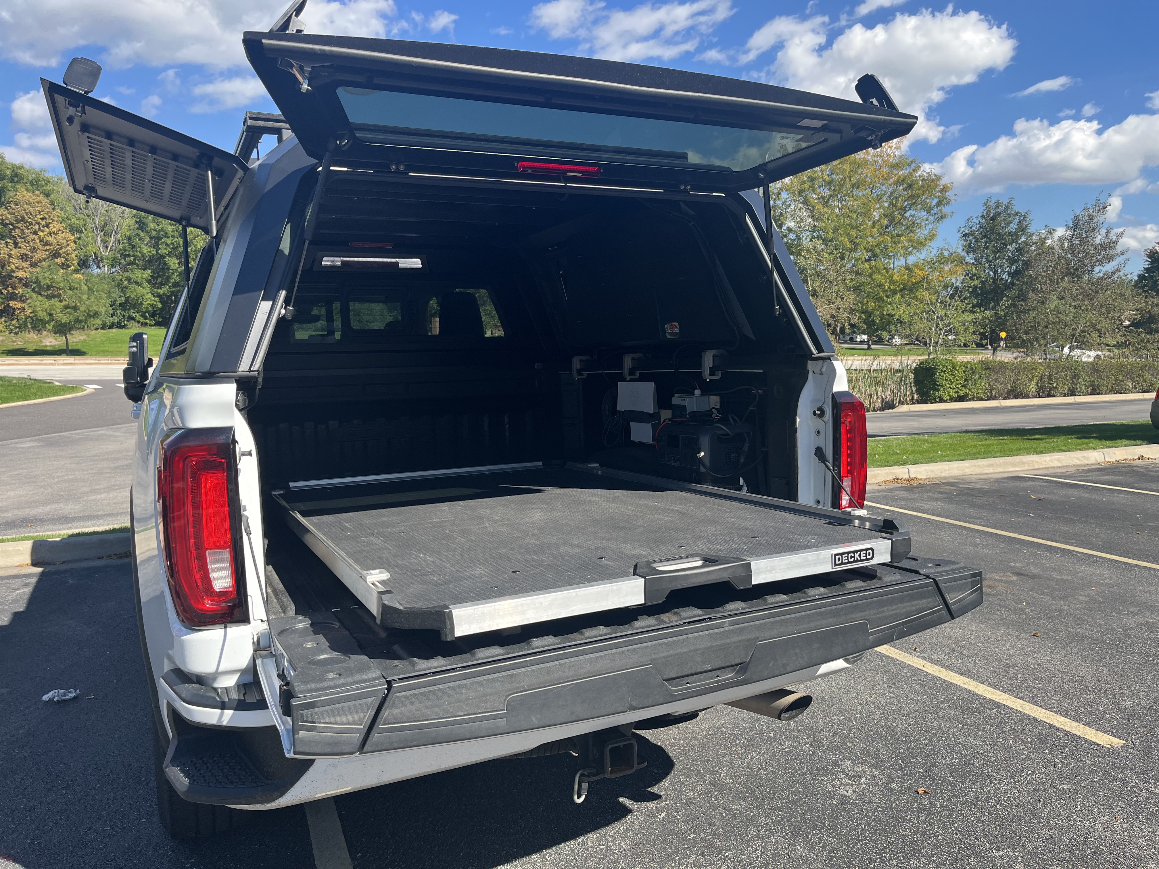 Used 2022 GMC Sierra 2500 AT4 w/ AT4 Preferred Package AWD/4WD image 19