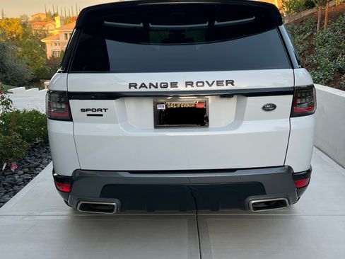 Used 2019 Land Rover Range Rover Sport HSE image 2