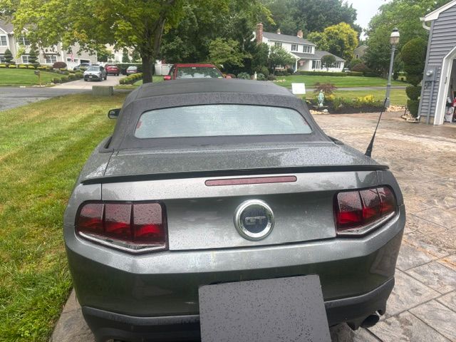 Used 2011 Ford Mustang GT RWD image 10