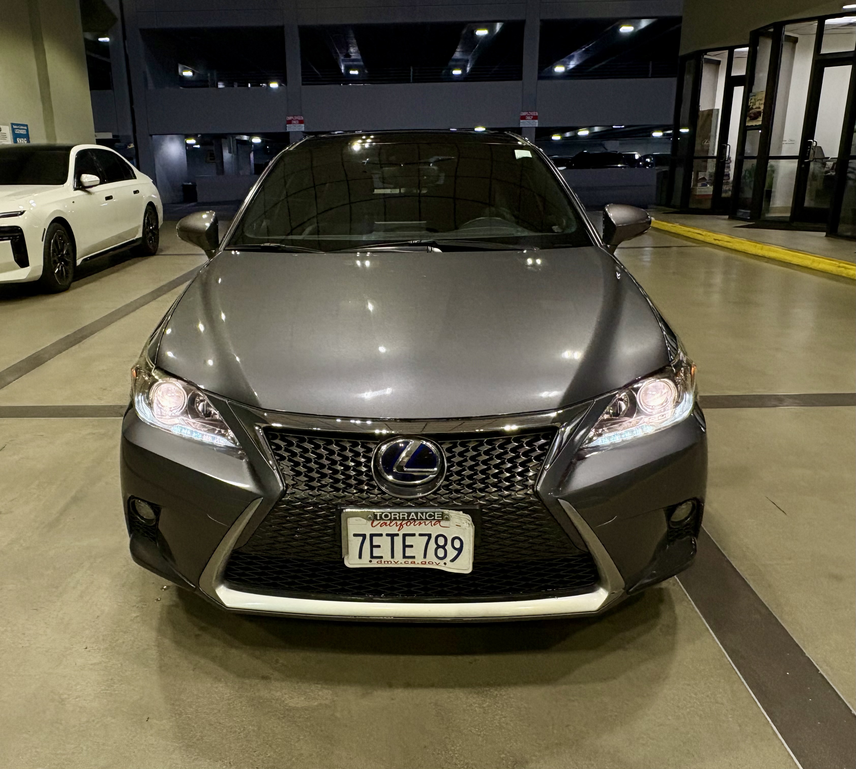 Used 2014 Lexus CT 200h w/ F Sport w/Nuluxe Interior FWD image 4