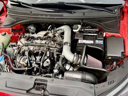 Used 2020 Hyundai Veloster Turbo image 9