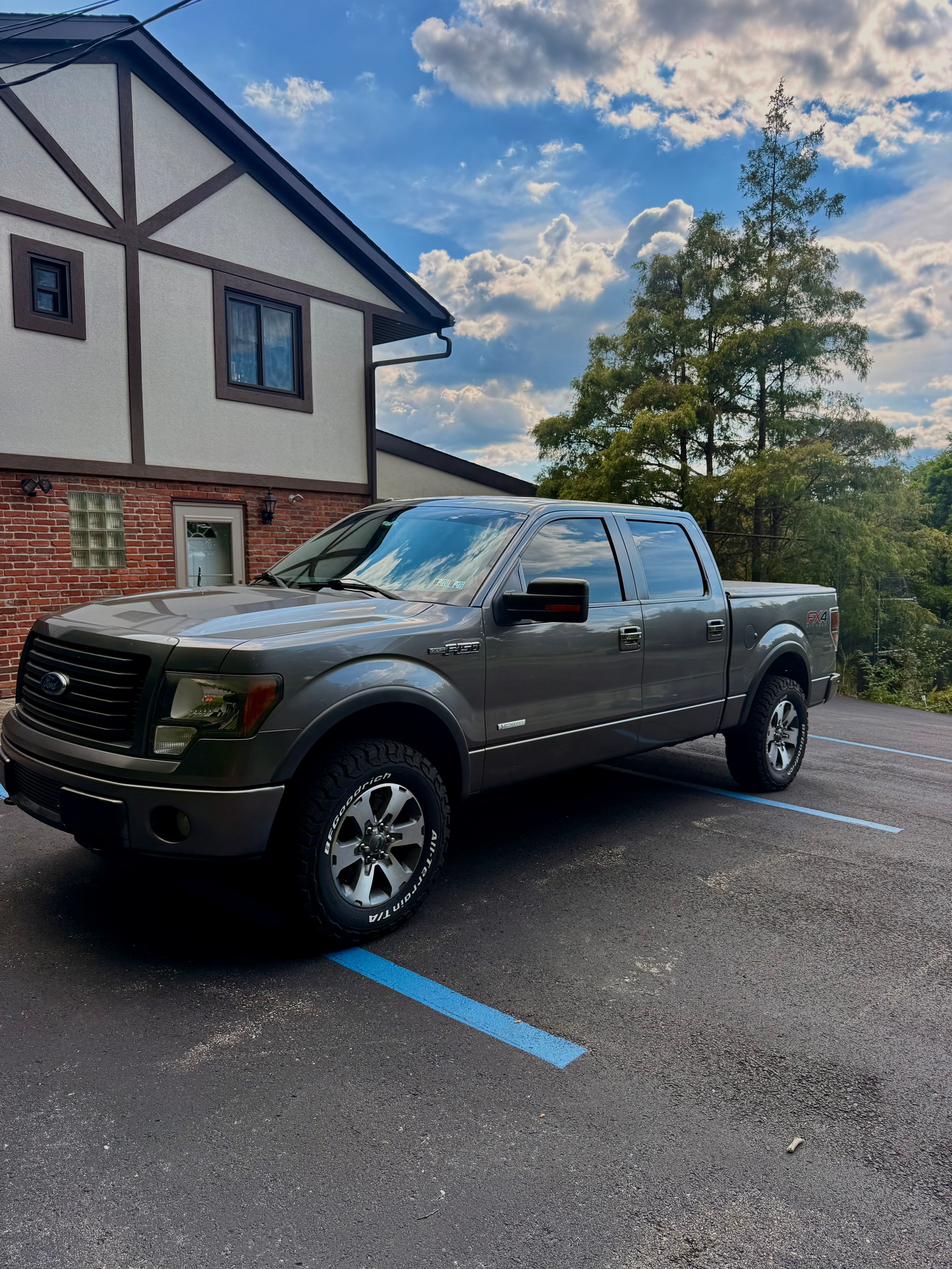 Used 2012 Ford F150 FX4 w/ FX Luxury Pkg AWD/4WD image 1