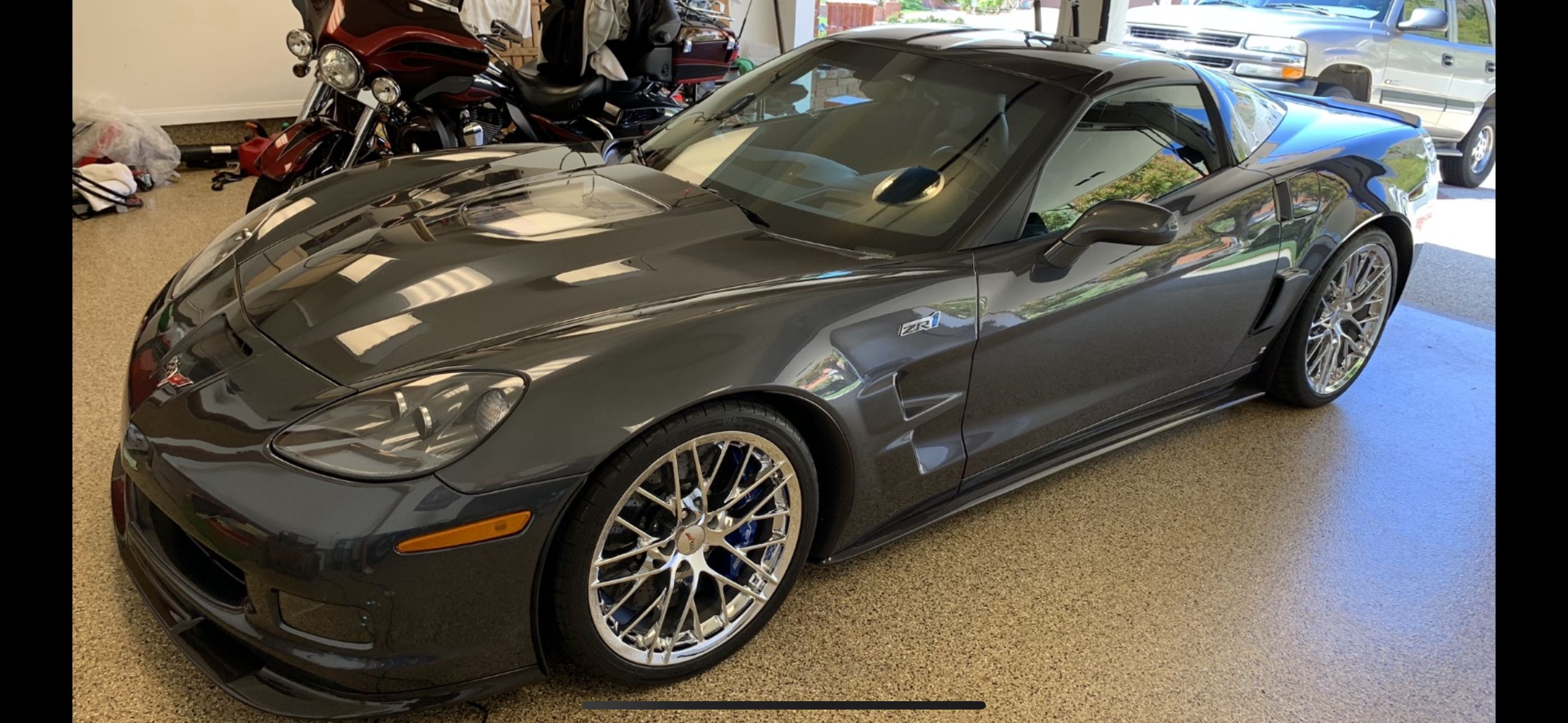 Used 2009 Chevrolet Corvette ZR1 w/ Preferred Equipment Group RWD image 1