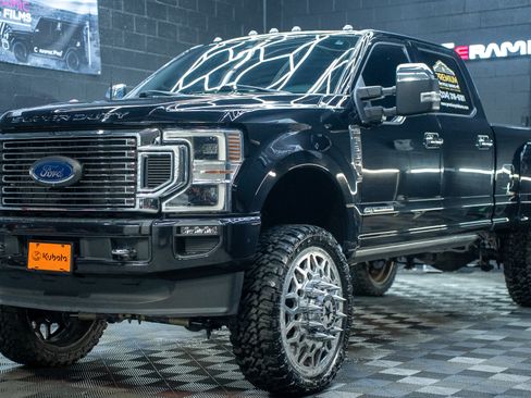Used 2022 Ford F350 Platinum image 4