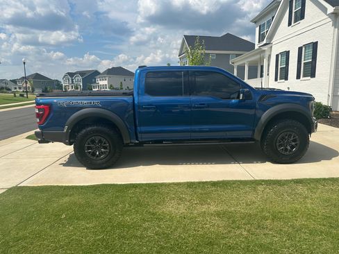 Used 2022 Ford F150 Raptor w/ Raptor 37 Performance Package AWD/4WD image 4