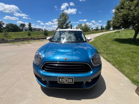 Used 2019 MINI Cooper Countryman ALL4 AWD/4WD image 2