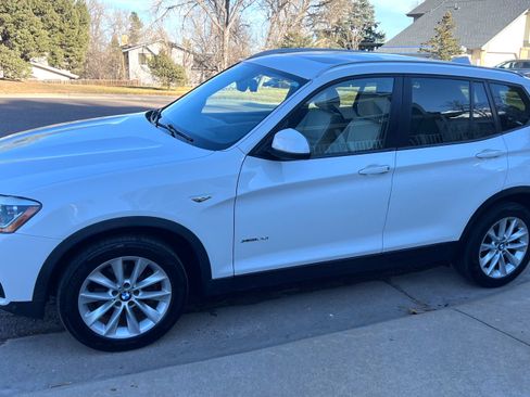 Used 2017 BMW X3 xDrive28i image 2